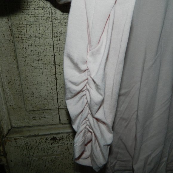 Calia by Carrie Underwood Long Sleeve High Low Top Size Small (R-28) - Picture 2 of 5